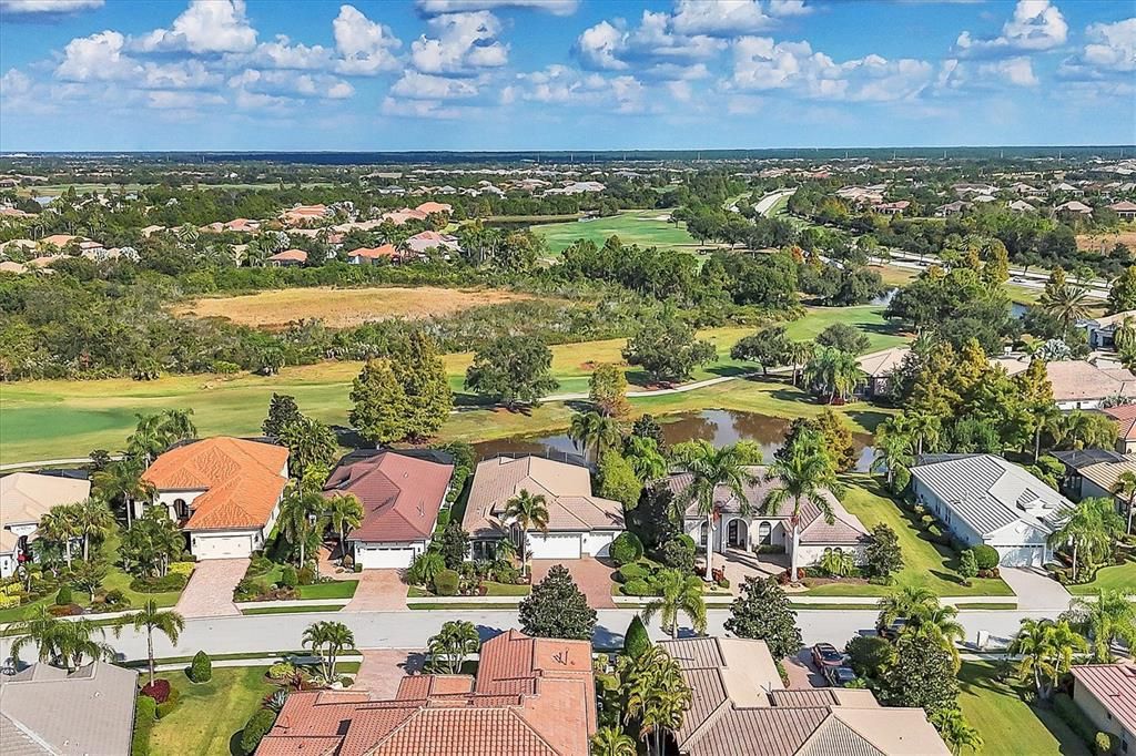 En Venta: $949,999 (3 camas, 2 baños, 2329 Pies cuadrados)