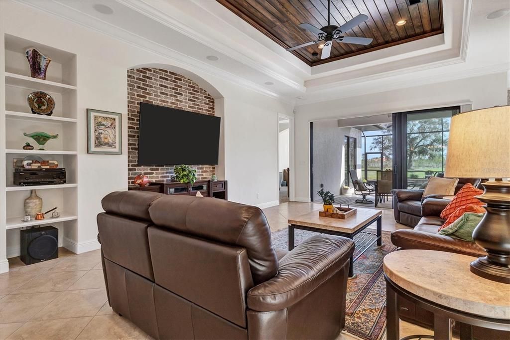 En Venta: $949,999 (3 camas, 2 baños, 2329 Pies cuadrados)