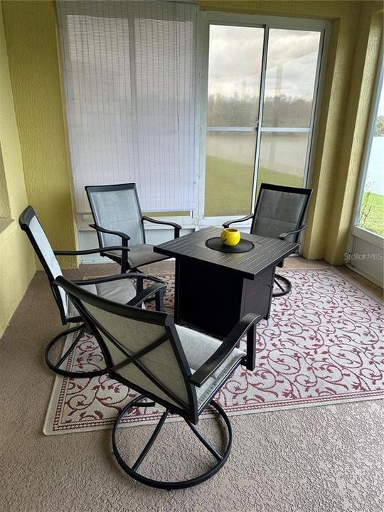 出租: $2,250 (2 贝兹, 2 浴室, 1550 平方英尺)