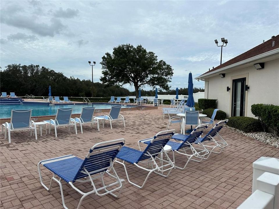 出租: $2,250 (2 贝兹, 2 浴室, 1550 平方英尺)