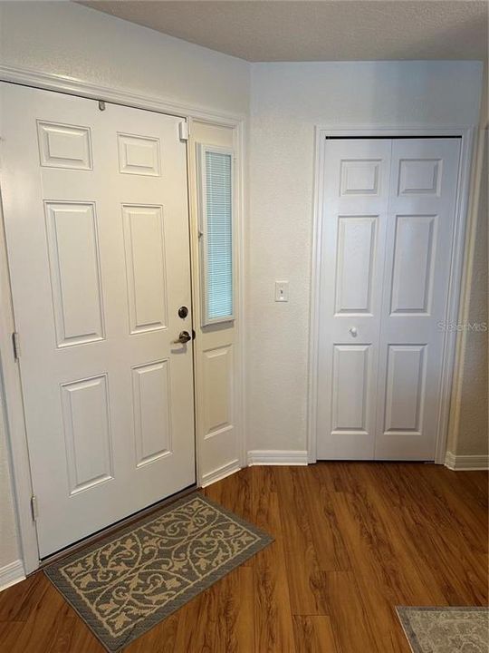 出租: $2,250 (2 贝兹, 2 浴室, 1550 平方英尺)