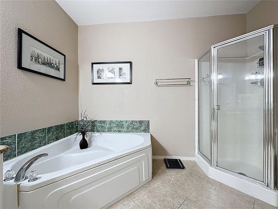 For Sale: $449,900 (2 beds, 2 baths, 1650 Square Feet)