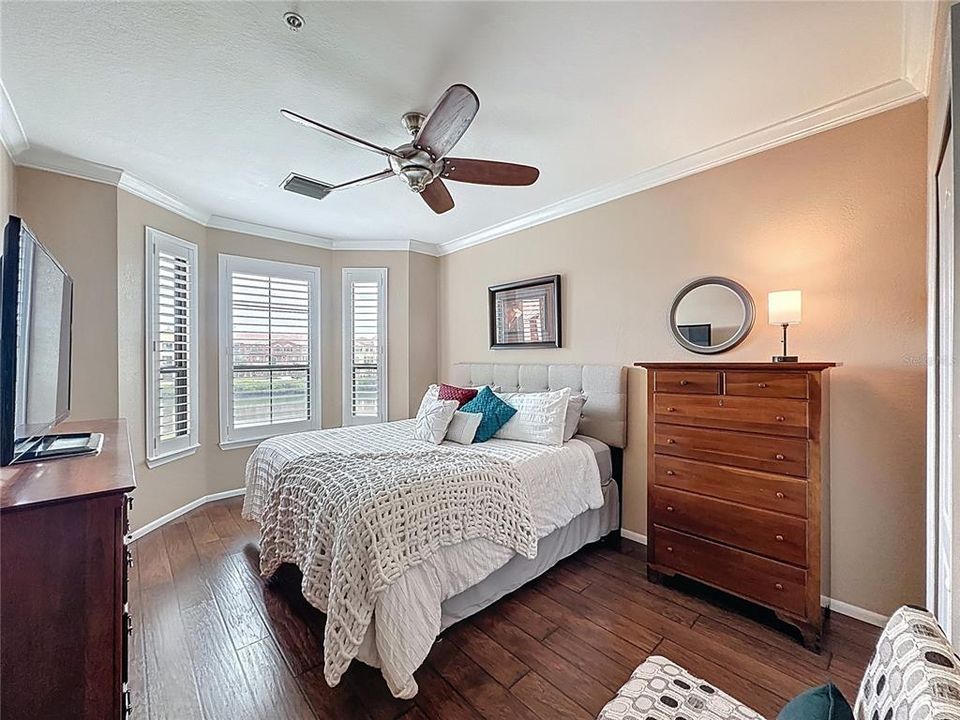 For Sale: $449,900 (2 beds, 2 baths, 1650 Square Feet)