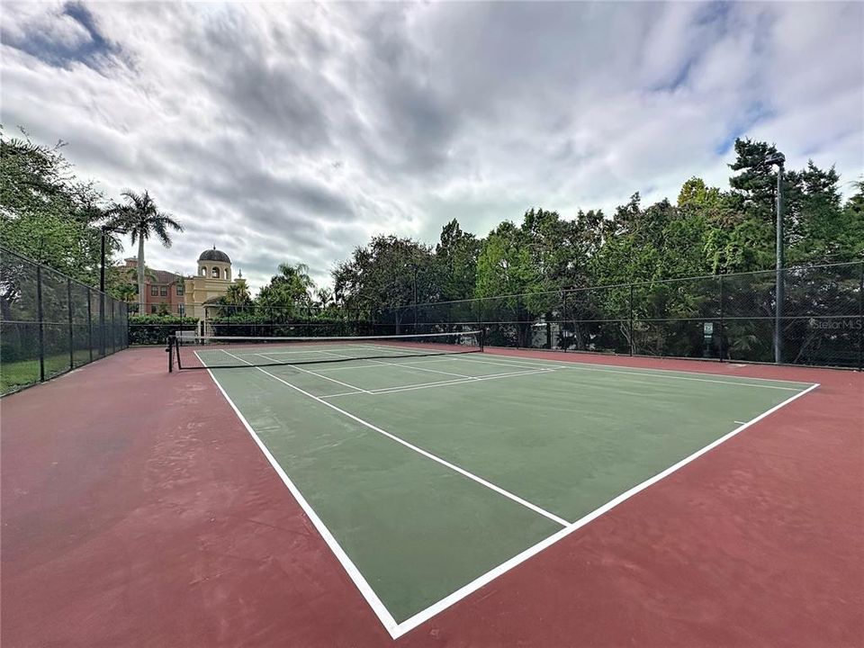 For Sale: $449,900 (2 beds, 2 baths, 1650 Square Feet)