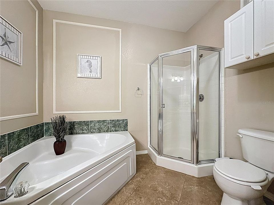 For Sale: $449,900 (2 beds, 2 baths, 1650 Square Feet)