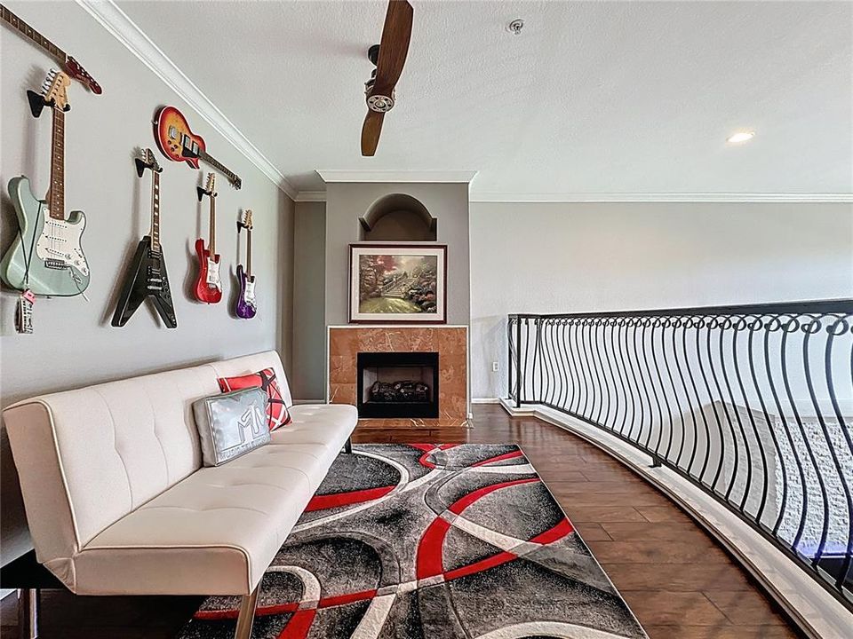 For Sale: $449,900 (2 beds, 2 baths, 1650 Square Feet)