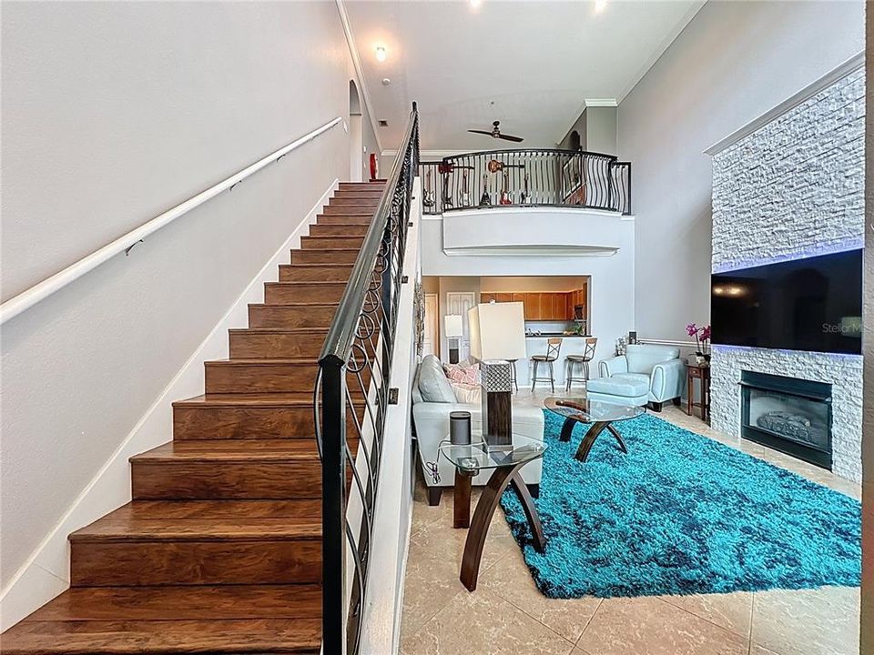 For Sale: $449,900 (2 beds, 2 baths, 1650 Square Feet)