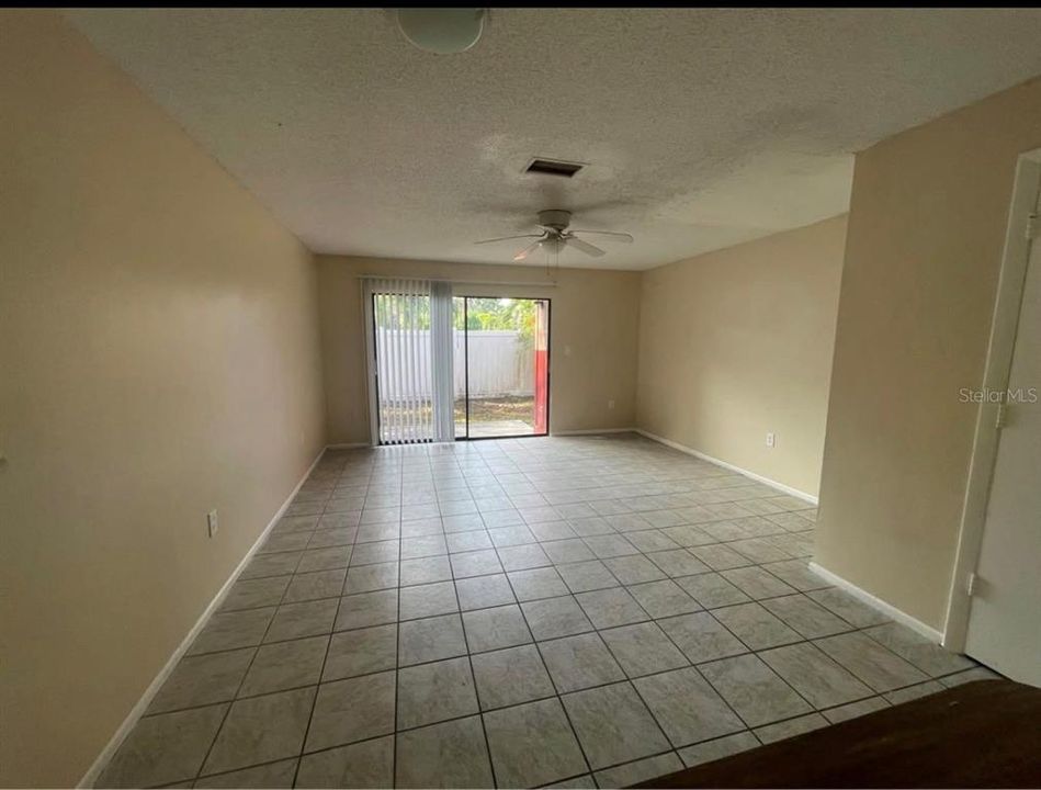 For Rent: $1,495 (2 beds, 1 baths, 1090 Square Feet)