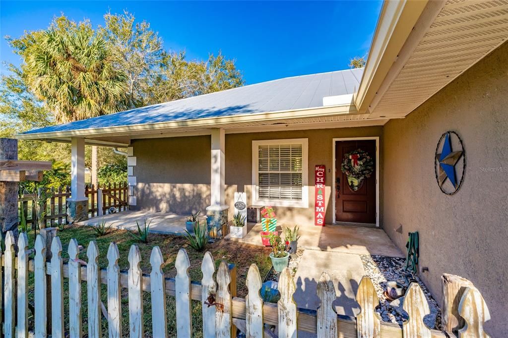 For Sale: $465,000 (3 beds, 2 baths, 1416 Square Feet)