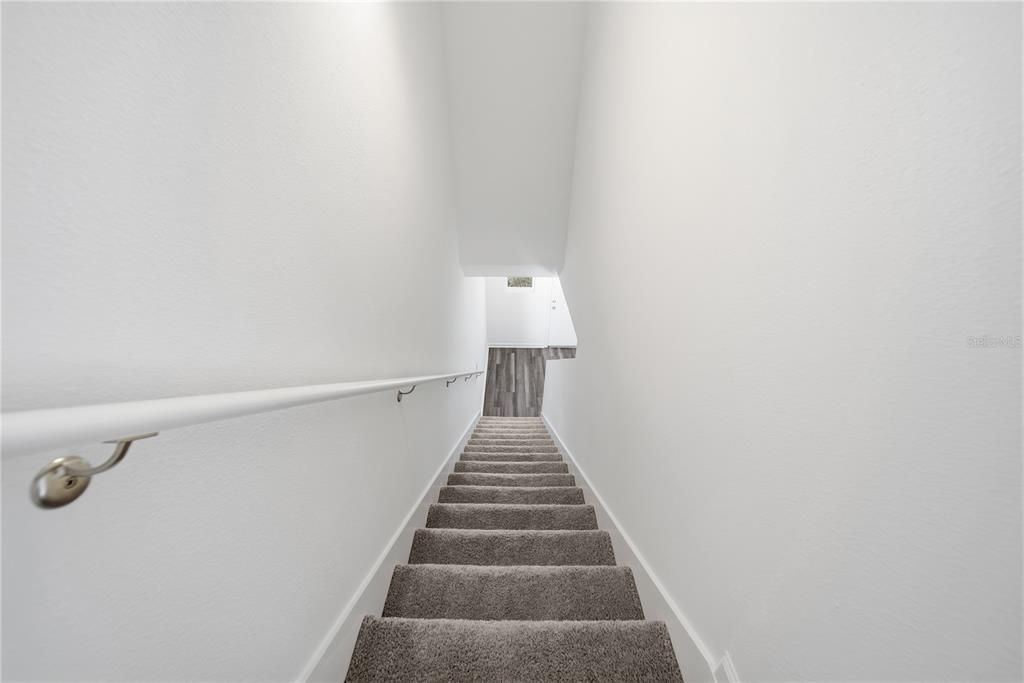 出租: $2,000 (3 贝兹, 2 浴室, 1386 平方英尺)