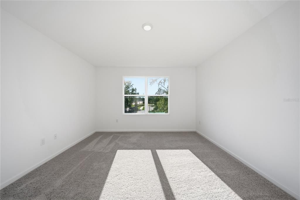 出租: $2,000 (3 贝兹, 2 浴室, 1386 平方英尺)