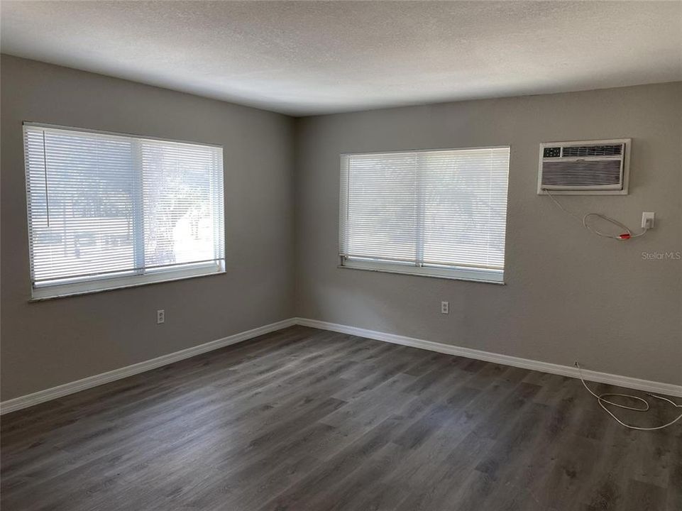 В аренду: $1,395 (1 спален, 1 ванн, 575 Квадратных фут)