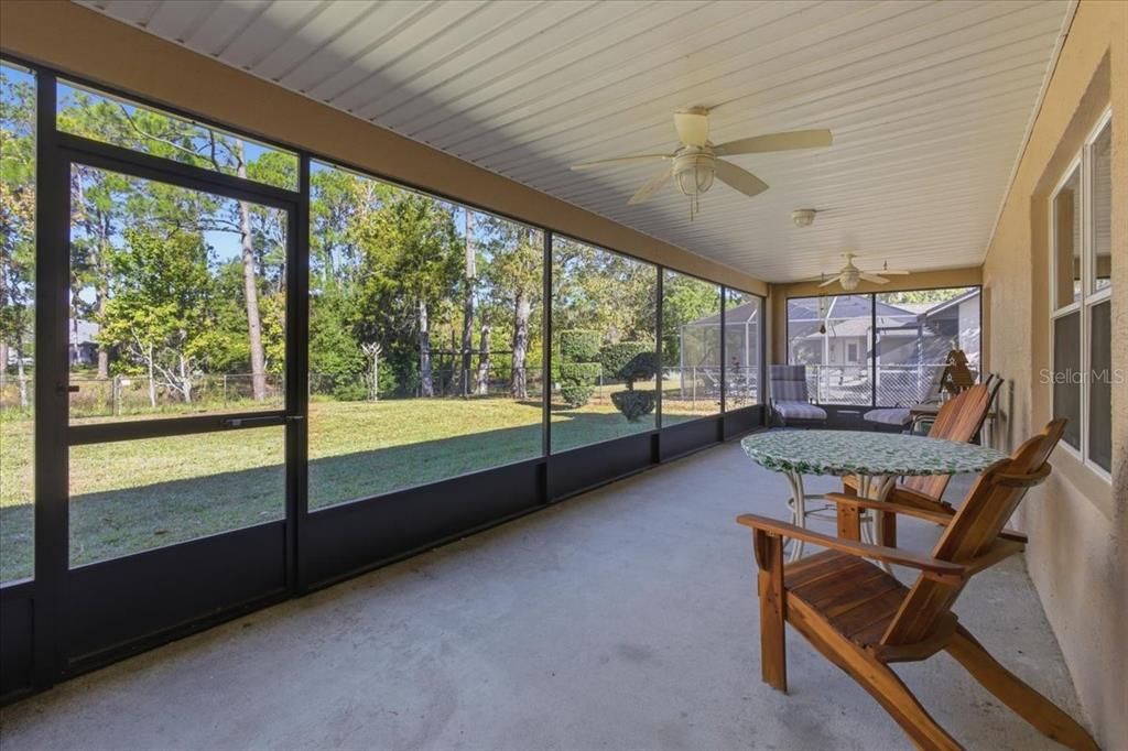 For Sale: $349,999 (4 beds, 2 baths, 2338 Square Feet)