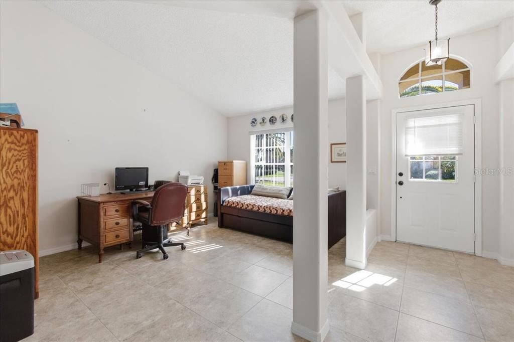 For Sale: $349,999 (4 beds, 2 baths, 2338 Square Feet)