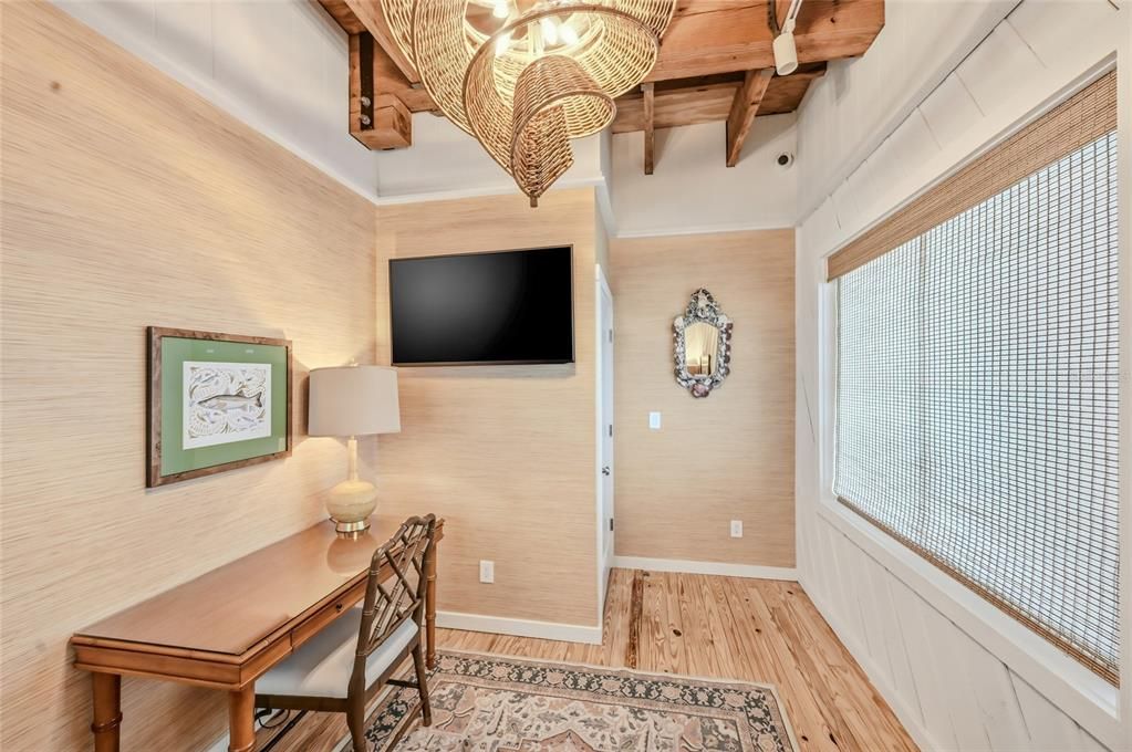 For Sale: $1,495,000 (2 beds, 2 baths, 1417 Square Feet)
