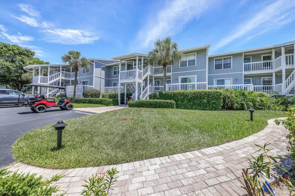 For Sale: $1,495,000 (2 beds, 2 baths, 1417 Square Feet)