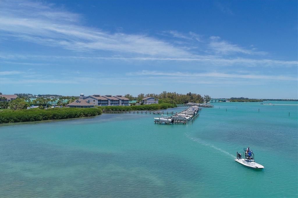 For Sale: $1,495,000 (2 beds, 2 baths, 1417 Square Feet)