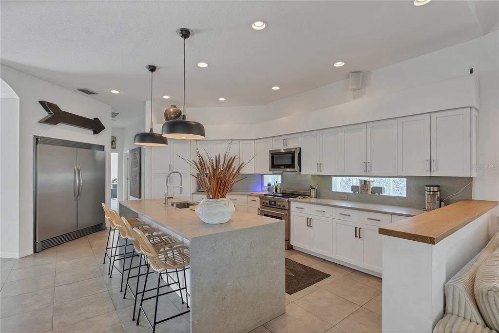 For Sale: $2,295,000 (4 beds, 4 baths, 3502 Square Feet)