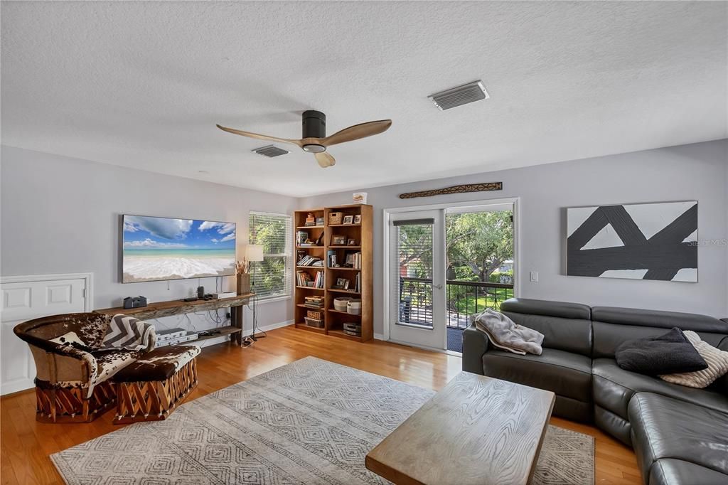 For Sale: $2,295,000 (4 beds, 4 baths, 3502 Square Feet)