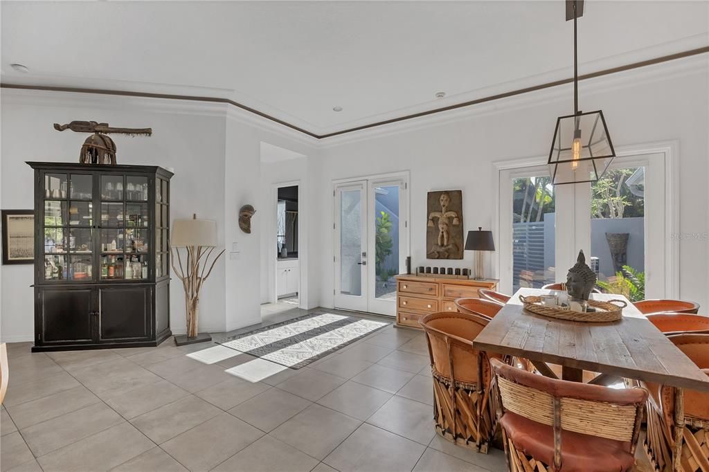 For Sale: $2,295,000 (4 beds, 4 baths, 3502 Square Feet)