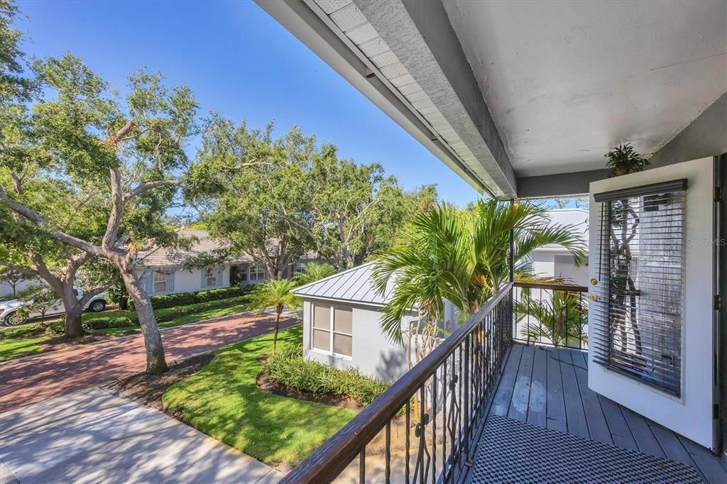 For Sale: $2,295,000 (4 beds, 4 baths, 3502 Square Feet)