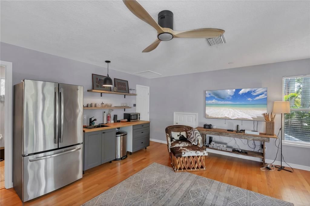 For Sale: $2,295,000 (4 beds, 4 baths, 3502 Square Feet)