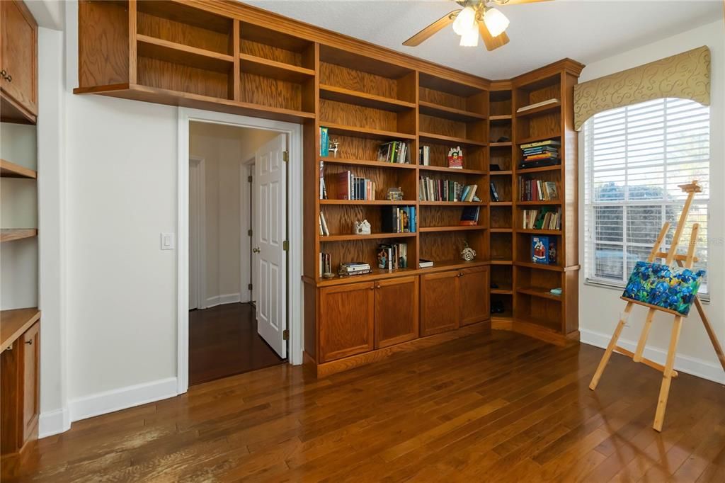 For Sale: $720,000 (4 beds, 3 baths, 3180 Square Feet)