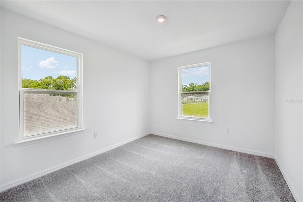 For Sale: $386,990 (5 beds, 3 baths, 2434 Square Feet)