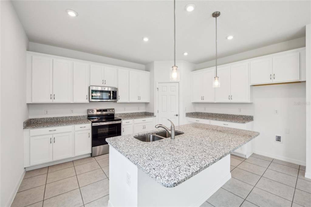 For Sale: $386,990 (5 beds, 3 baths, 2434 Square Feet)