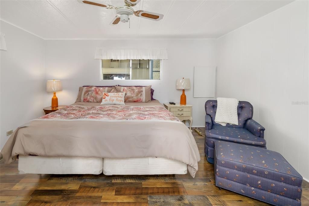 For Sale: $155,000 (2 beds, 2 baths, 1344 Square Feet)