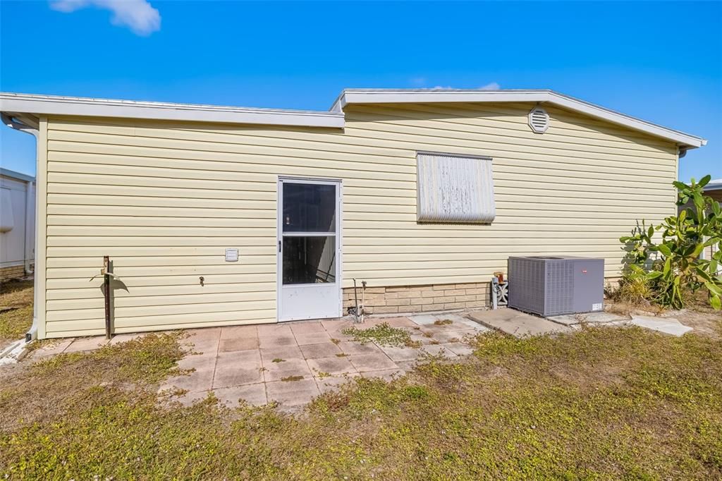 For Sale: $155,000 (2 beds, 2 baths, 1344 Square Feet)