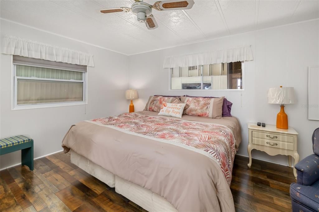 For Sale: $155,000 (2 beds, 2 baths, 1344 Square Feet)