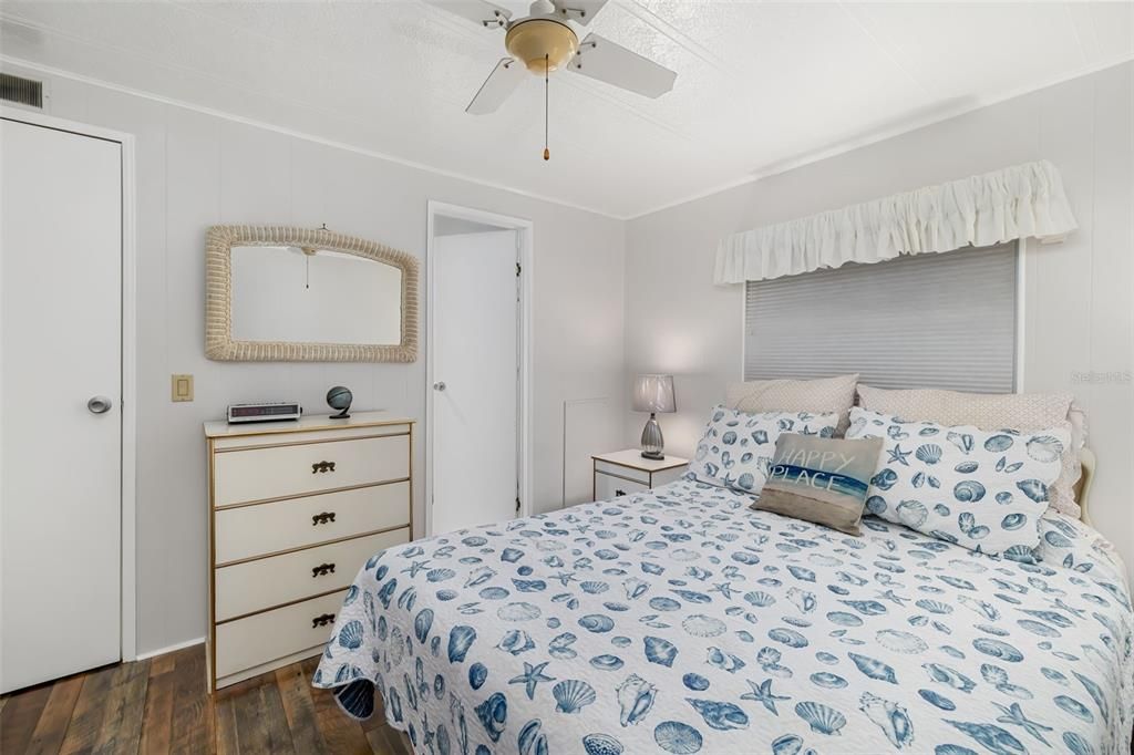 For Sale: $155,000 (2 beds, 2 baths, 1344 Square Feet)