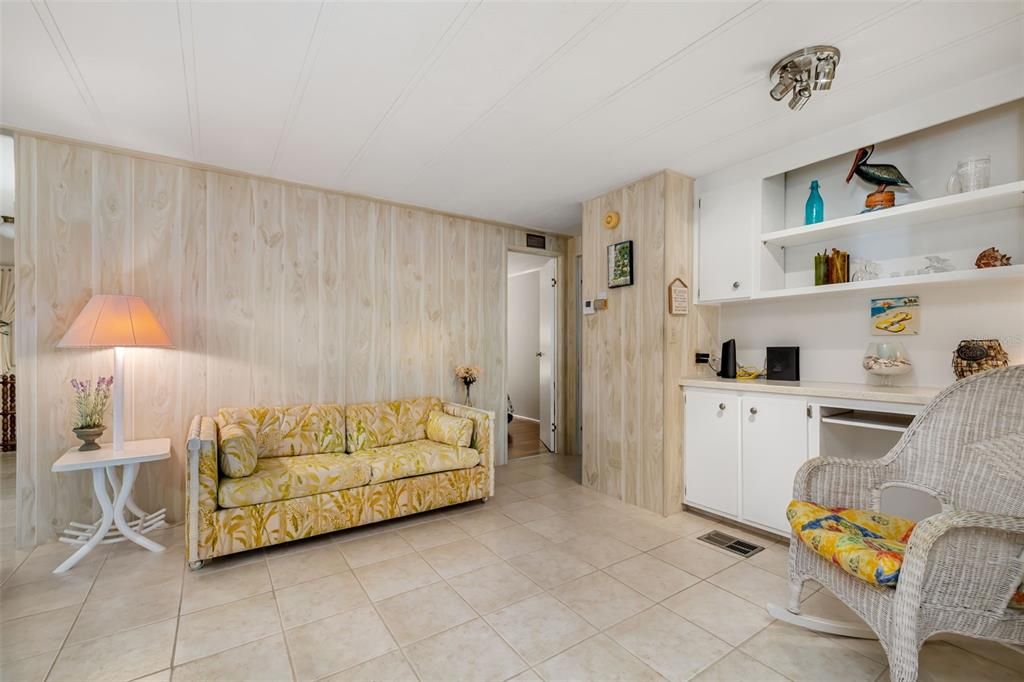 For Sale: $155,000 (2 beds, 2 baths, 1344 Square Feet)