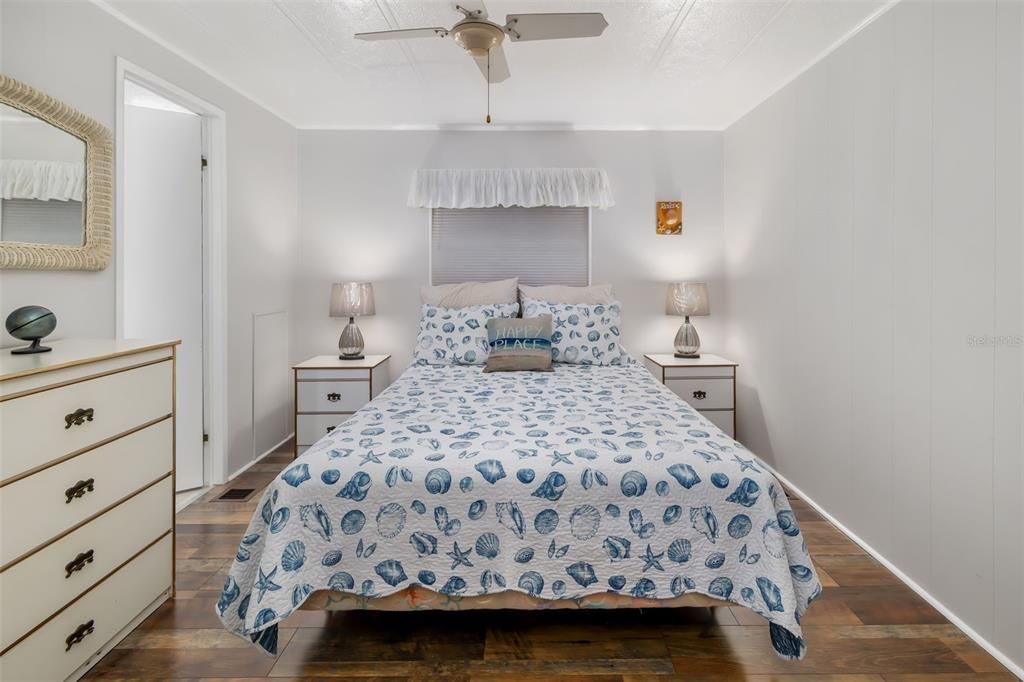 For Sale: $155,000 (2 beds, 2 baths, 1344 Square Feet)