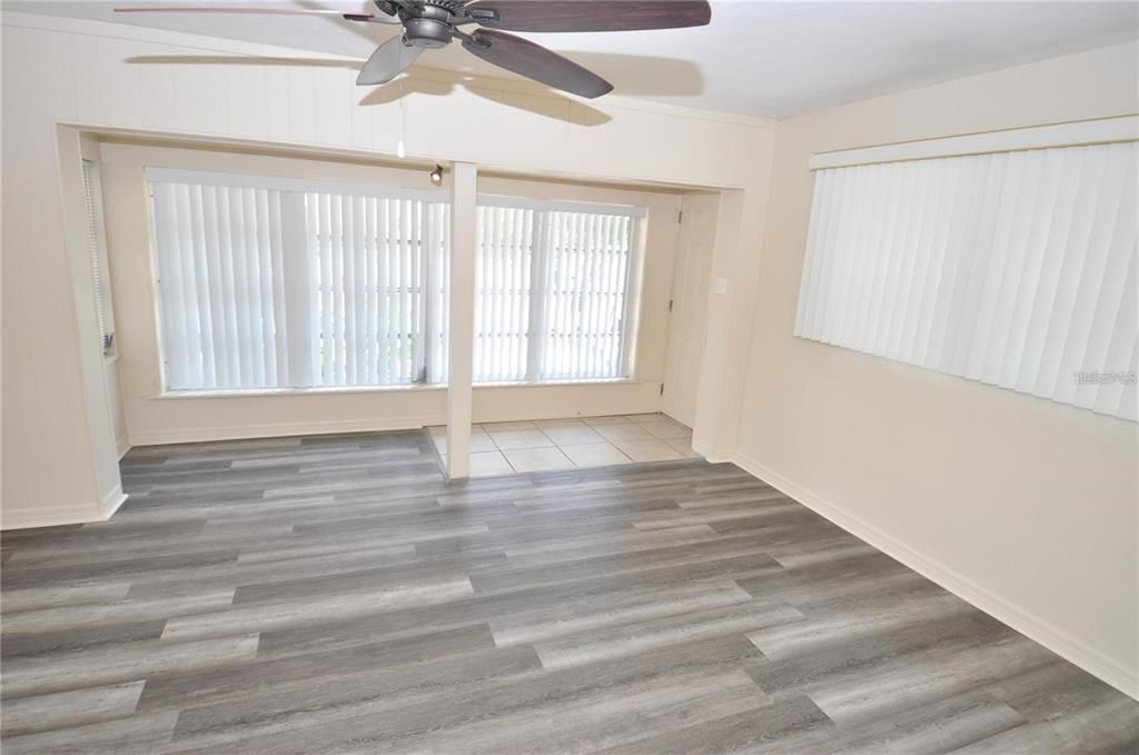 For Rent: $1,595 (3 beds, 1 baths, 861 Square Feet)