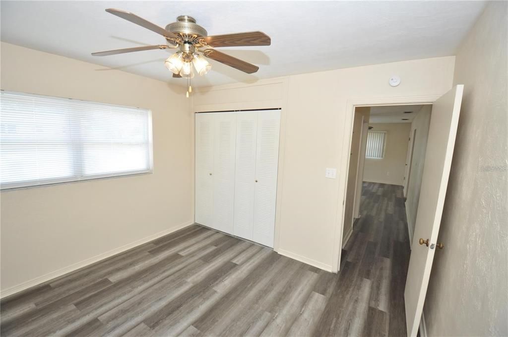 For Rent: $1,595 (3 beds, 1 baths, 861 Square Feet)