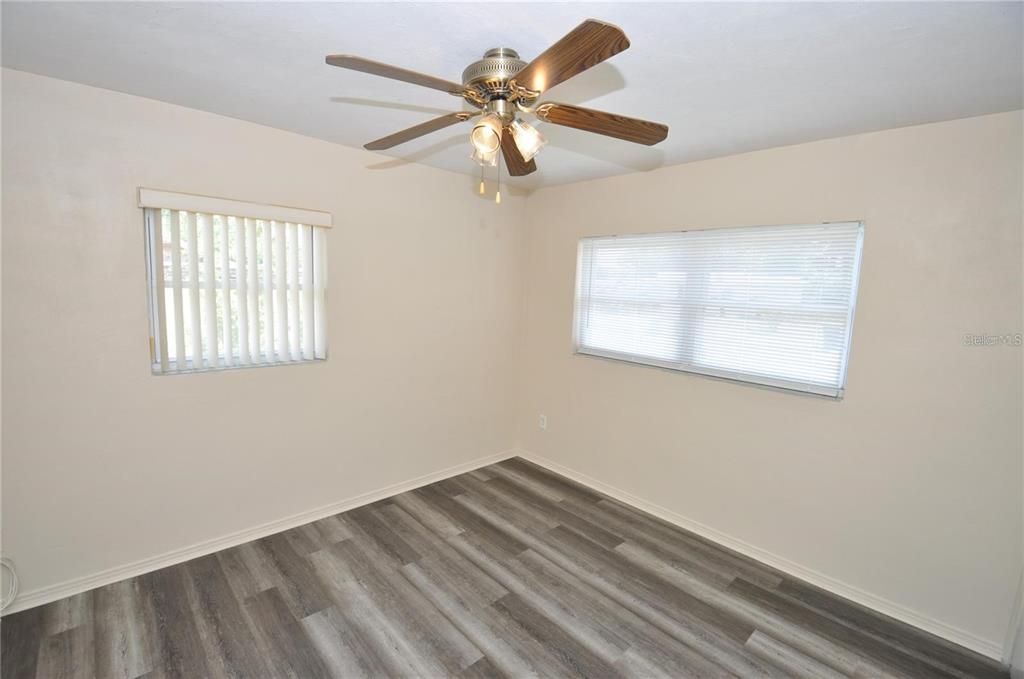 For Rent: $1,595 (3 beds, 1 baths, 861 Square Feet)