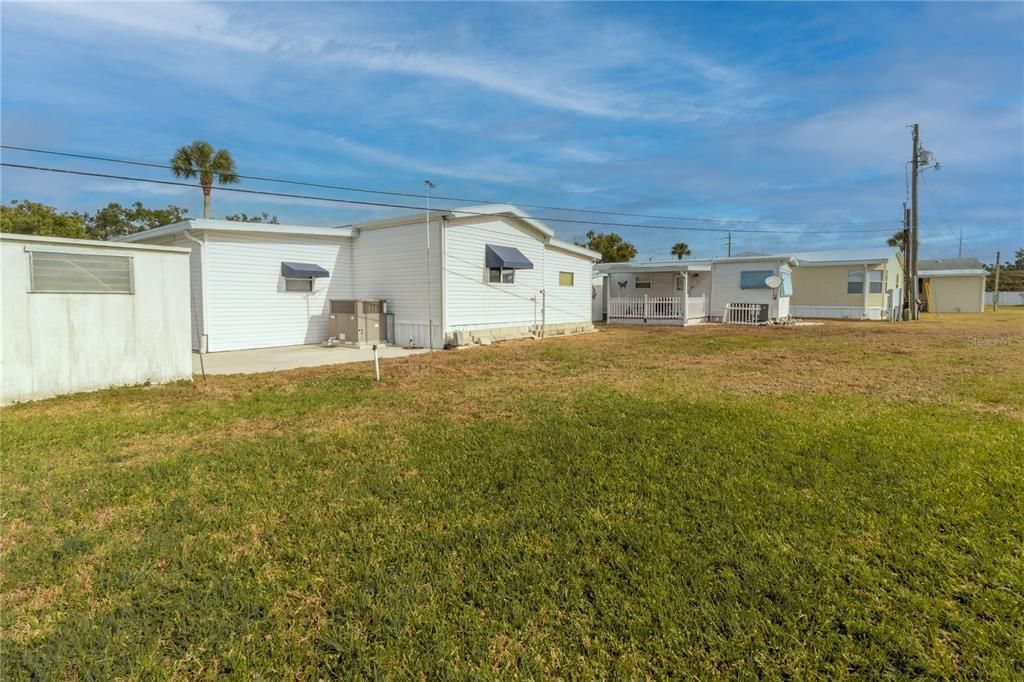 For Sale: $184,900 (2 beds, 2 baths, 1160 Square Feet)