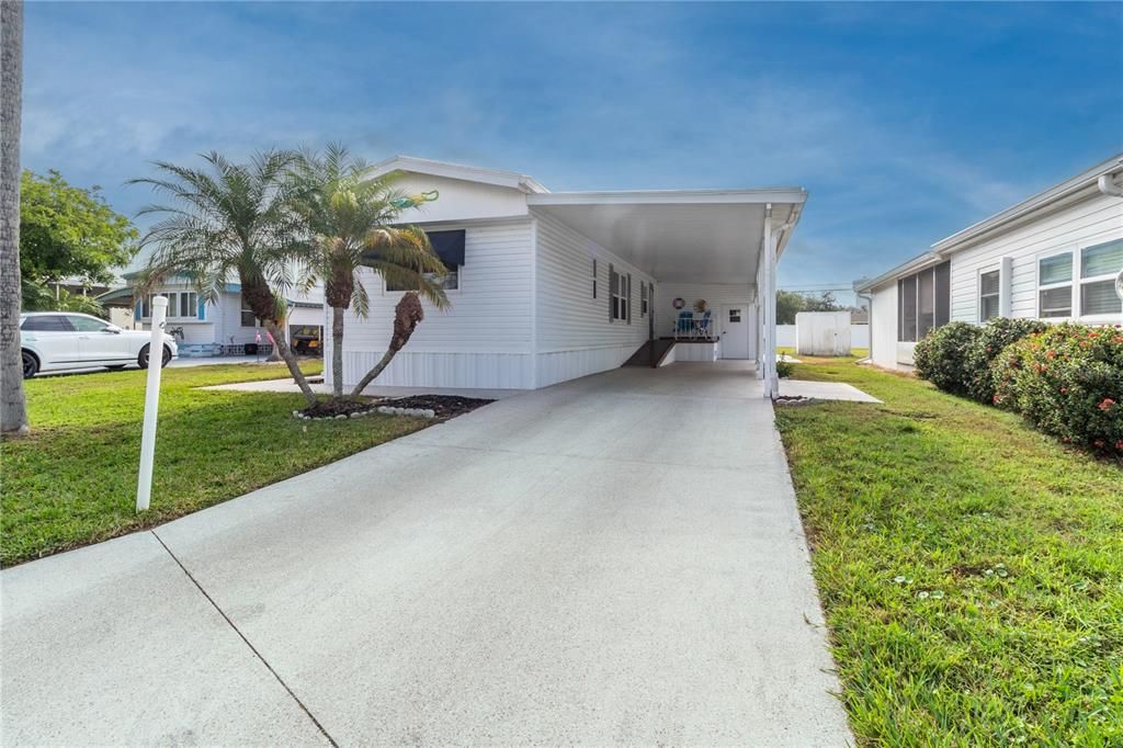 For Sale: $184,900 (2 beds, 2 baths, 1160 Square Feet)