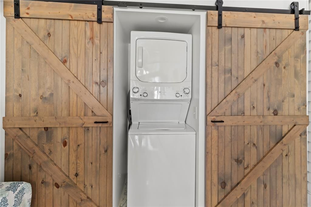 For Sale: $184,900 (2 beds, 2 baths, 1160 Square Feet)