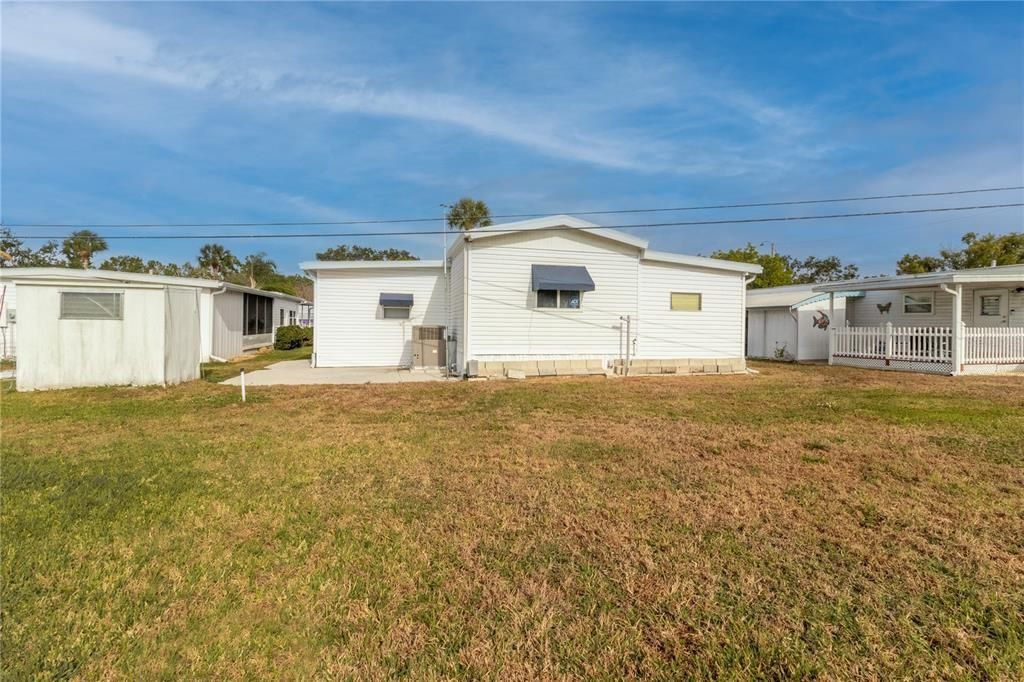 For Sale: $184,900 (2 beds, 2 baths, 1160 Square Feet)