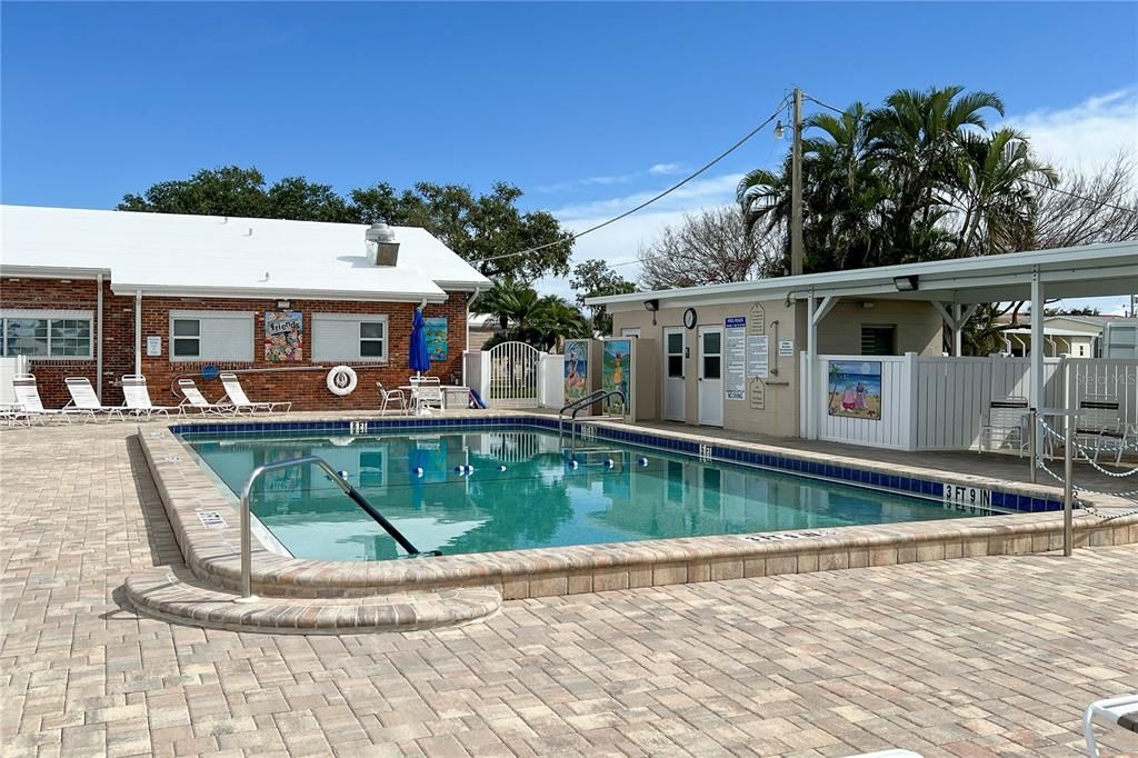 For Sale: $184,900 (2 beds, 2 baths, 1160 Square Feet)