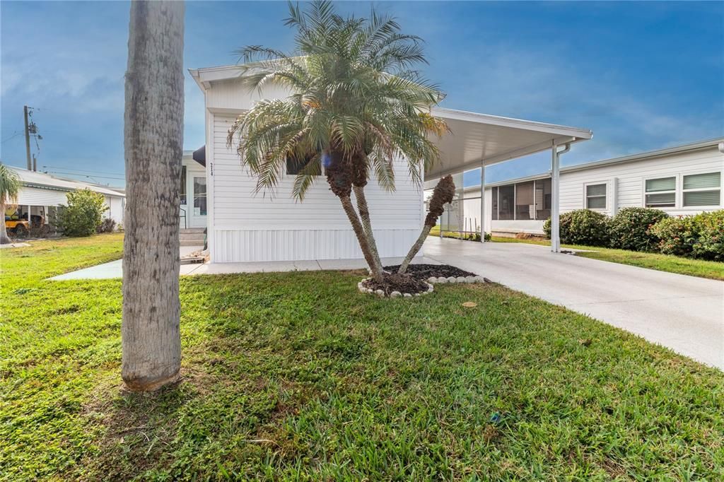 For Sale: $184,900 (2 beds, 2 baths, 1160 Square Feet)