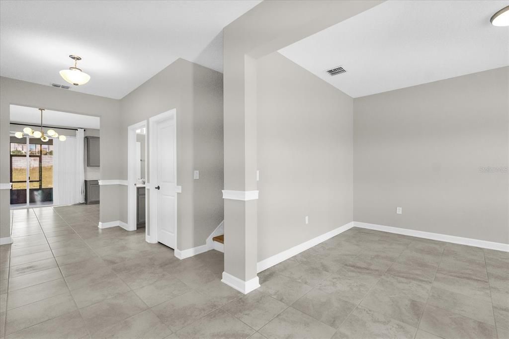 待售: $635,000 (4 贝兹, 2 浴室, 2683 平方英尺)