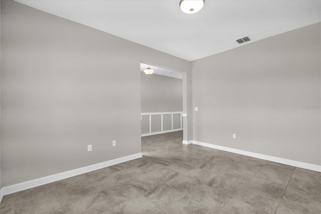 待售: $635,000 (4 贝兹, 2 浴室, 2683 平方英尺)