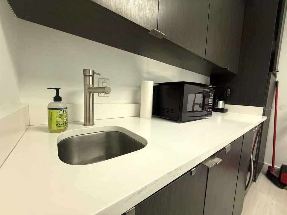 For Sale: $549,000 (0 beds, 0 baths, 1188 Square Feet)