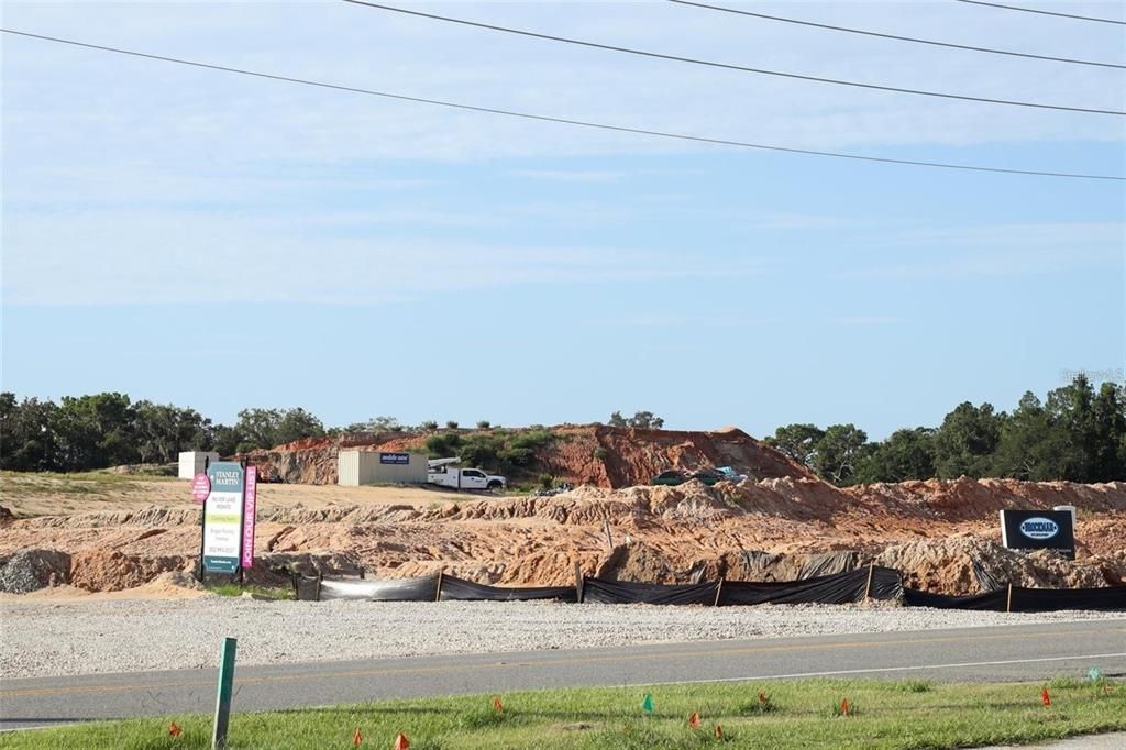 待售: $306,000 (16.15 acres)