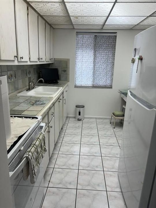 For Rent: $1,650 (1 beds, 1 baths, 750 Square Feet)