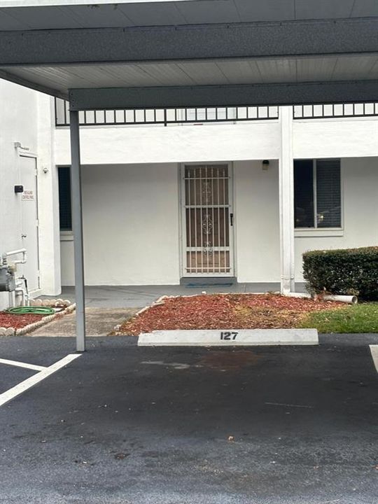 For Rent: $1,650 (1 beds, 1 baths, 750 Square Feet)